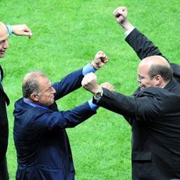 16062008 kizil terim