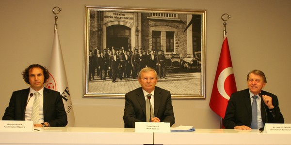 mhk-fifa-listesini-acikladi-futbolistan