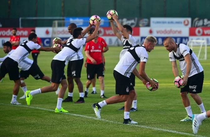 Transfer Ve Kamplarda Üç Büyüklerin Son Durumu 4 Beşiktaş Kampı