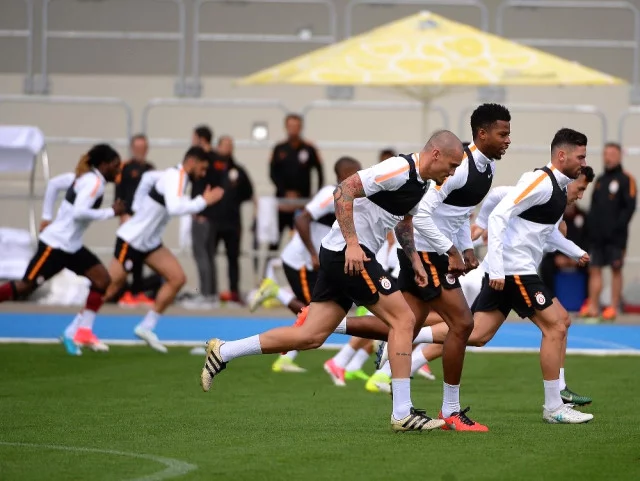 Transfer Ve Kamplarda Üç Büyüklerin Son Durumu 6 Galatasaray Kampı