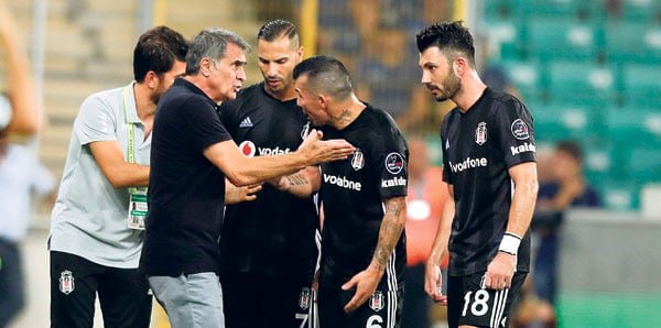 Beşiktaş'ta etli pilav krizi... Tolgay Arslan süresiz kadro dışı!