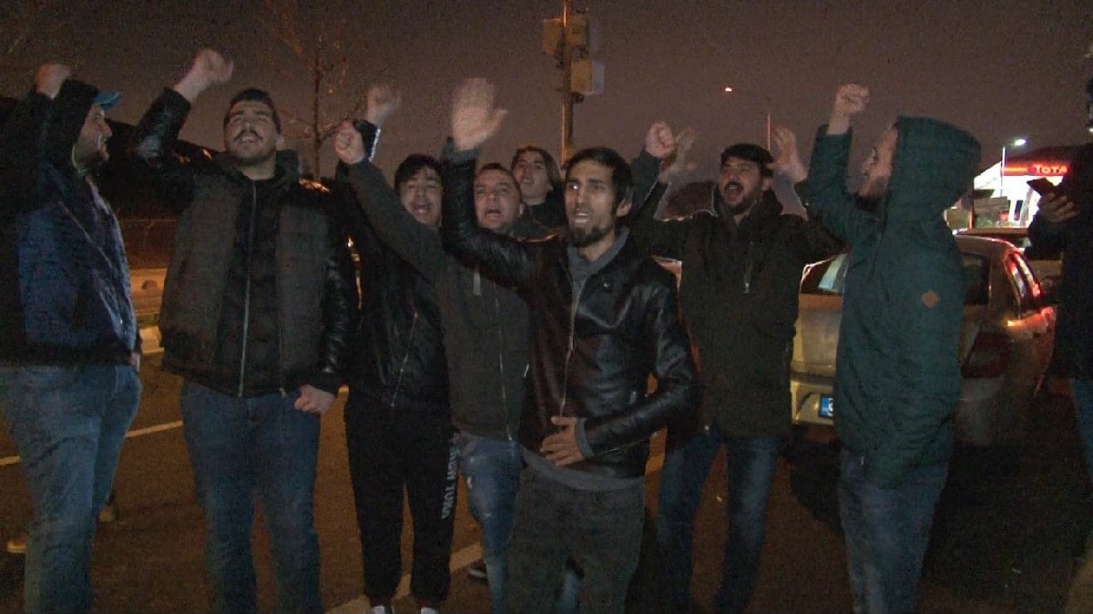 Ümraniye'ye elenen Fenerbahçe'ye taraftarlarından protesto! ‘Aleme rezil ettiniz’