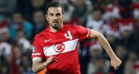 a milli takim idmaninda sakatlanan serdar kesimal kadrodan cikartildi futbolistan