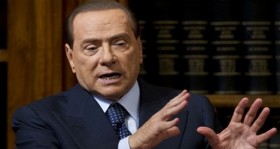 ac milan baskani silvio berlusconi ibrahimovic ve silva yi satmak aci verdi futbolistan