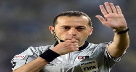 ada-basinindan-cuneyt-cakir-a-buyuk-ovgu-futbolistan