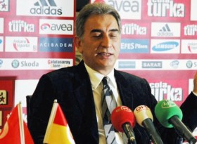 adnan polat galatasaray futbolistan e1304006773449