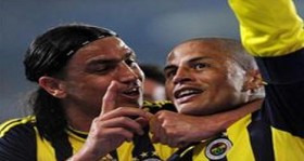 alex mehmet topuz bekir yobo karabuk mac kadrosuna alinmadi futbolistan