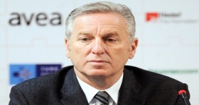 ali durust artik mali konularda daha dikkatli olmaliyiz futbolistan