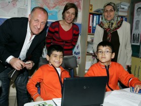 ankaragucunden engellilere ziyaret2 futbolistan1 e1305295052682