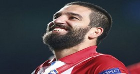 arda-turan-sampiyonlar-ligi-kupasini-kazanirsak-turk-bayragi-ile-tur-atacagim-futbolistan
