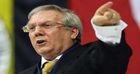 aym-den-aziz-yildirim-a-ret-futbolistan