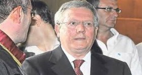 Aziz Yıldırım Asil Yargılanan Trabzonspor OlmalI Futbolistan aziz yildirim asil yargilanan trabzonspor olmali futbolistan