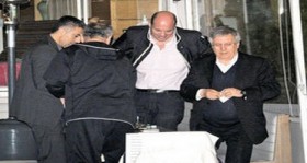 Aziz Yıldırım'dan gazetecilere tepki; Şimdi ana avrat küfür etsem iyi mi? 2 aziz-yildirim-dan-gazetecilere-tepki-simdi-ana-avrat-kufur-etsem-iyi-mi-futbolistan