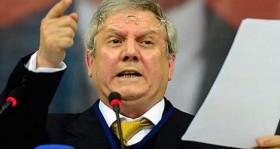 aziz-yildirim-fenerbahce-nin-hakli-mucadelesi-kimi-seylerin-son-u-olacaktir-futbolistan