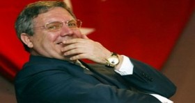 aziz yildirim i akp grup baskanvekilleri nin gece yarisi onergesi kurtarmis futbolistan