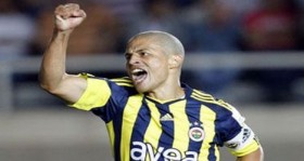 aziz yildirim istedi alex ilk 11 e alindi futbolistan