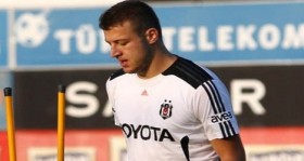 batuhan karadeniz inonu stadi ni ve besiktas taraftarini cok ozledim futbolistan