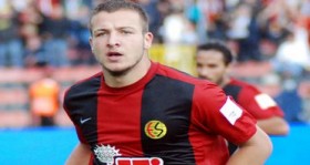 batuhan karadeniz trabzonspor da futbolistan