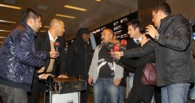 Beşiktaş'ın yeni transferi Mamadou Niang İstanbul'a geldi 2 besiktas-in-yeni-transferi-mamadou-niang-istanbul-a-geldi-futbolistan