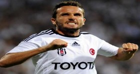 besiktas-sivok-ile-yollarini-ayiriyor-futbolistan