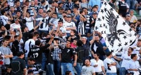 besiktas tan pfdk ya 725 bin tl futbolistan