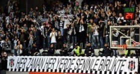 besiktas taraftari kazan kaldirdi futbolistan