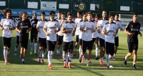 besiktas yarin kirklarelispor ile oynayacak futbolistan