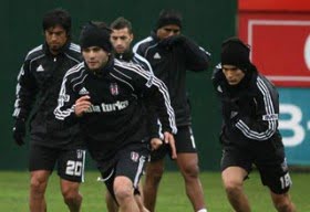 besiktasantrenman futbolistan 04 ocak 2011