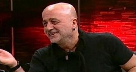 bilgin gokberk in kaleminden futbol un papazlari simge ye karsi futbolistan