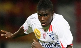 bursaspor nancyli n.diayeye 3 yilli imza attirdi futbolistan e1309599241363