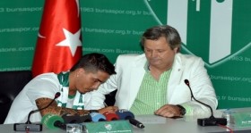 bursaspor-porto-lu-pesqueira-yi-renklerine-bagladi-futbolistan