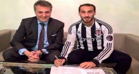 cenk-tosun-besiktas-ta-futbolistan