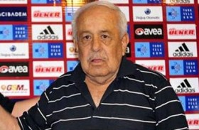 coskun ozari vefat etti futbolistan e1308757251173