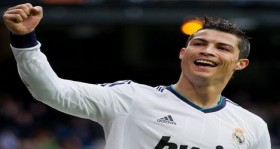 cristiano-ronaldo-devlet-nisani-ile-onurlandirilacak-futbolistan