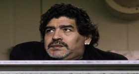 diego-maradona-gozunden-ameliyat-oldu-futbolistan