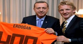 dirk kuyt ael limassol galibiyeti bize cok yardimci olacak futbolistan