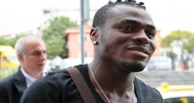 emmanuel emenike hakim karsisinda futbolistan1