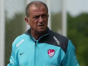 Fatih Terim Turkuvaz Giyiyor