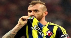 fenerbahce-de-bes-oyuncunun-bileti-kesildi-futbolistan