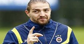 fenerbahce-de-caner-soku-futbolistan