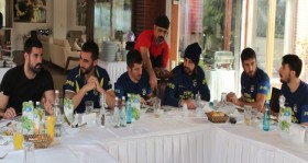 fenerbahce-de-kaptanlar-dumene-gecti-bizim-hicbir-korkumuz-yok-futbolistan