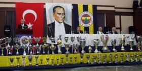 fenerbahce divan kurulu toplantisi1 e1311428842189