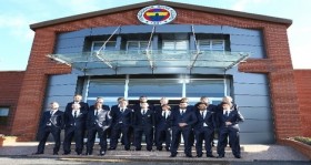 fenerbahce-li-futbolcular-mankenlik-yapti-futbolistan