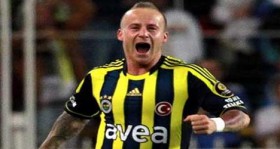 fenerbahce stoch un sozlesmesini uzatti futbolistan