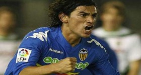 fenerbahce ye tino costa soku futbolistan