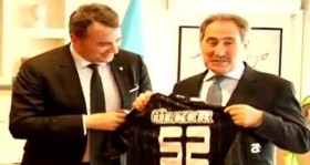 fikret orman kultur bakani nin 40 seneye bakanligi da yetmez omru de futbolistan