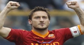 francesco-totti-roma-ile-nikah-tazeledi-futbolistan