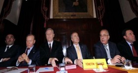 galatasaray ata aksu yu destekleyecek futbolistan