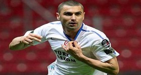 galatasaray burak yilmaz in pesinde futbolistan