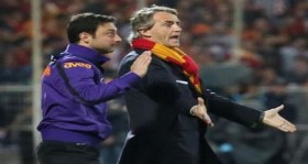 galatasaray-da-mancini-dokuz-futbolcunun-biletini-kesti-futbolistan